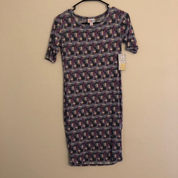 LuLaRoe Dresses & Skirts - LuLaRoe Julia Dress - NWT